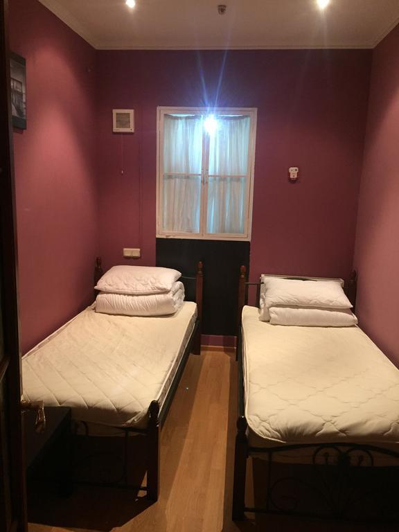 Chemodan Hostel Одеса Екстер'єр фото