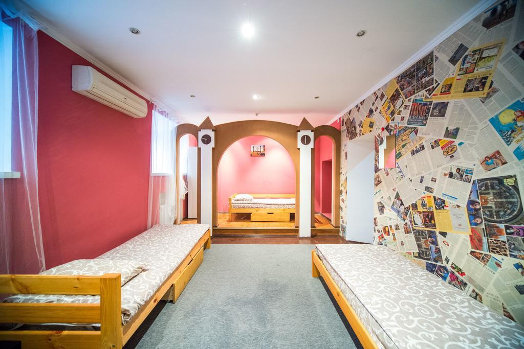 Chemodan Hostel Одеса Екстер'єр фото