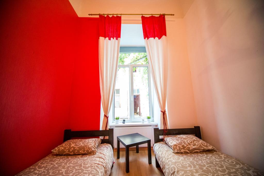Chemodan Hostel Одеса Екстер'єр фото